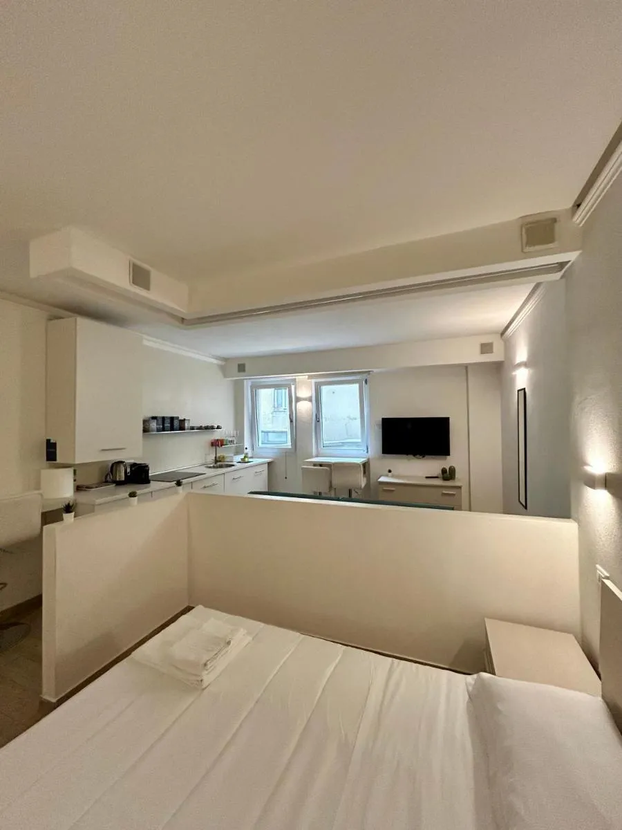 Image 4 of Dielle Apartments VERONA