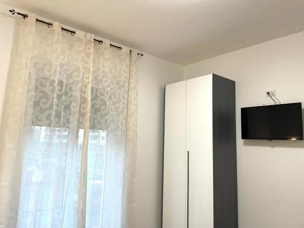 Image 3 of FIERA ROOMS