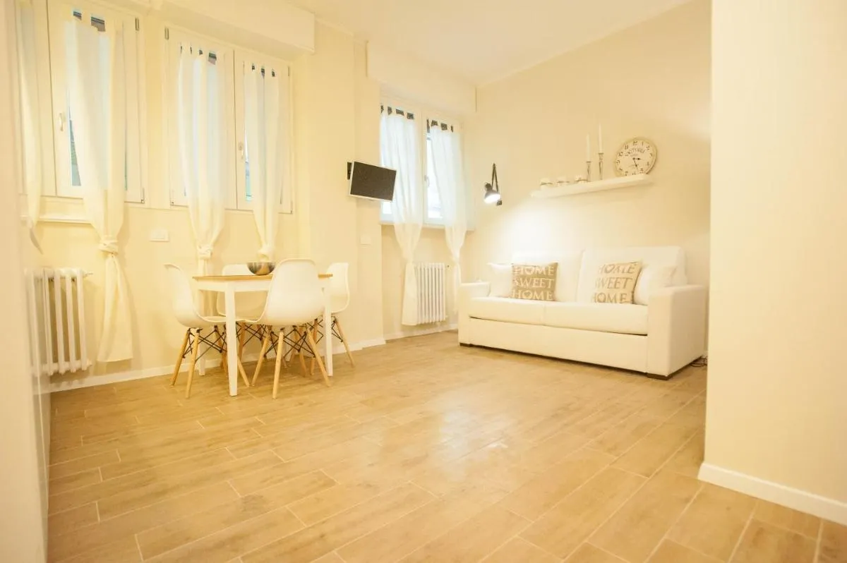 Image 1 of Flats4Rent Arena Prestige