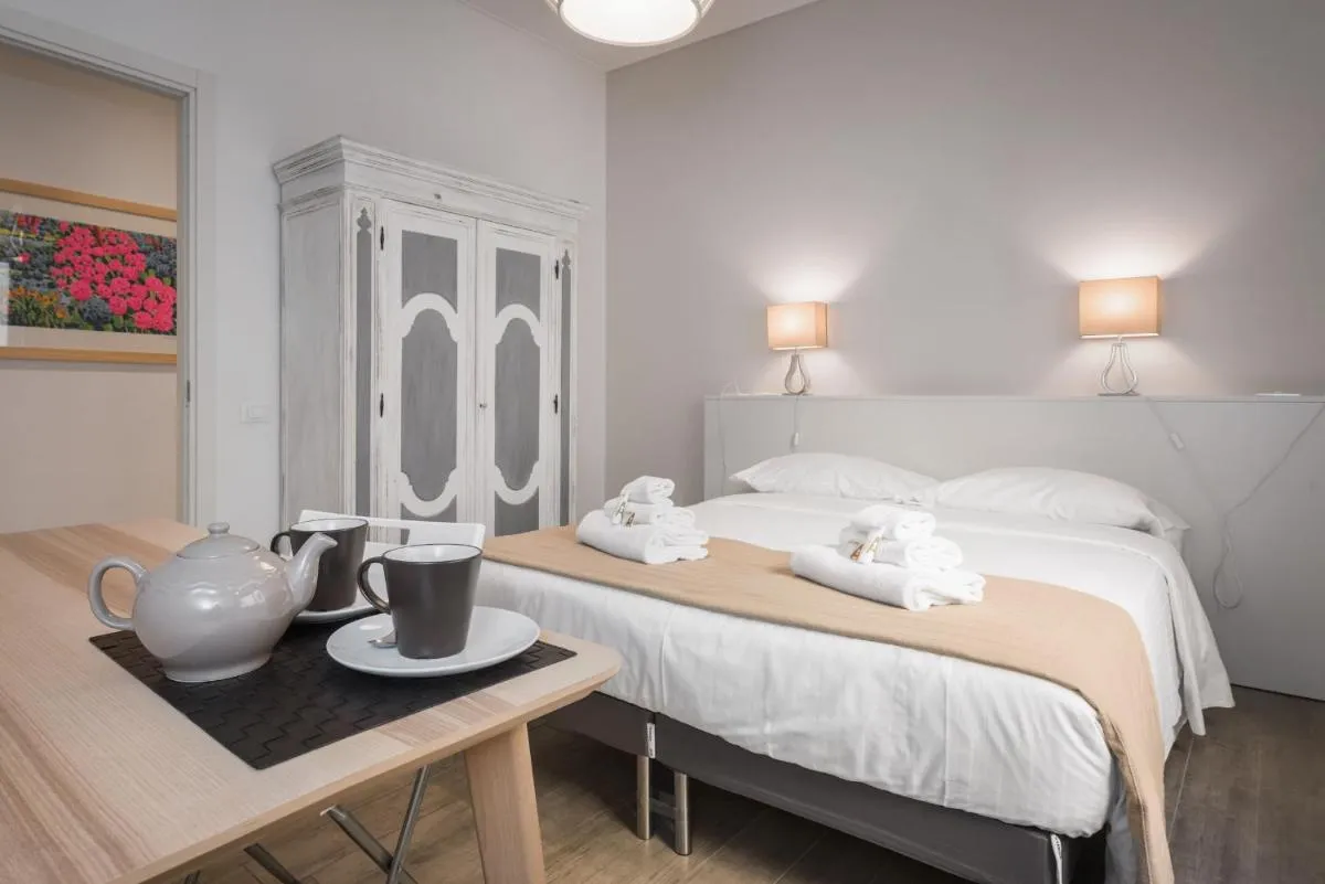 Image 1 of Flats4Rent La dimora d’Orlando