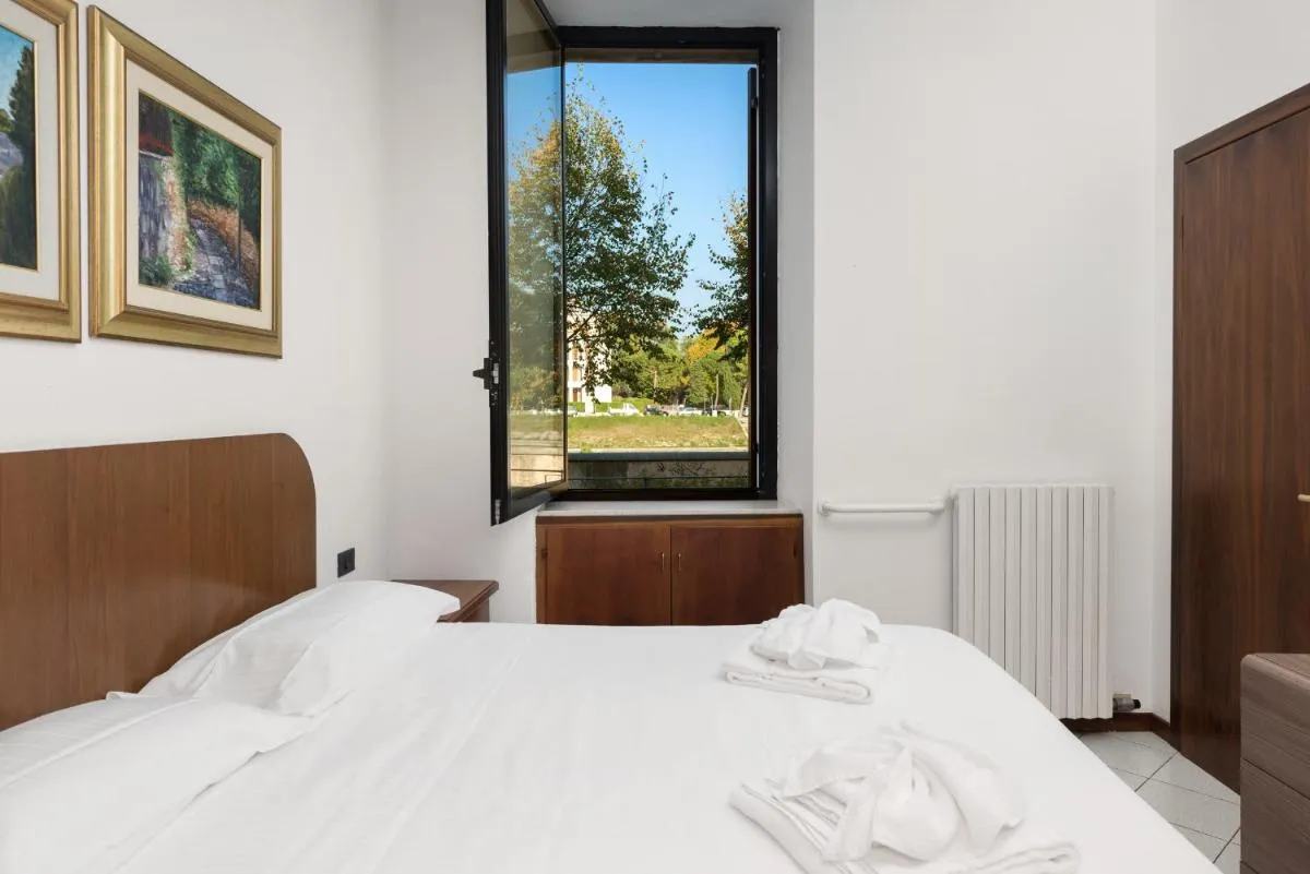Image 1 of Flats4rent Regaste