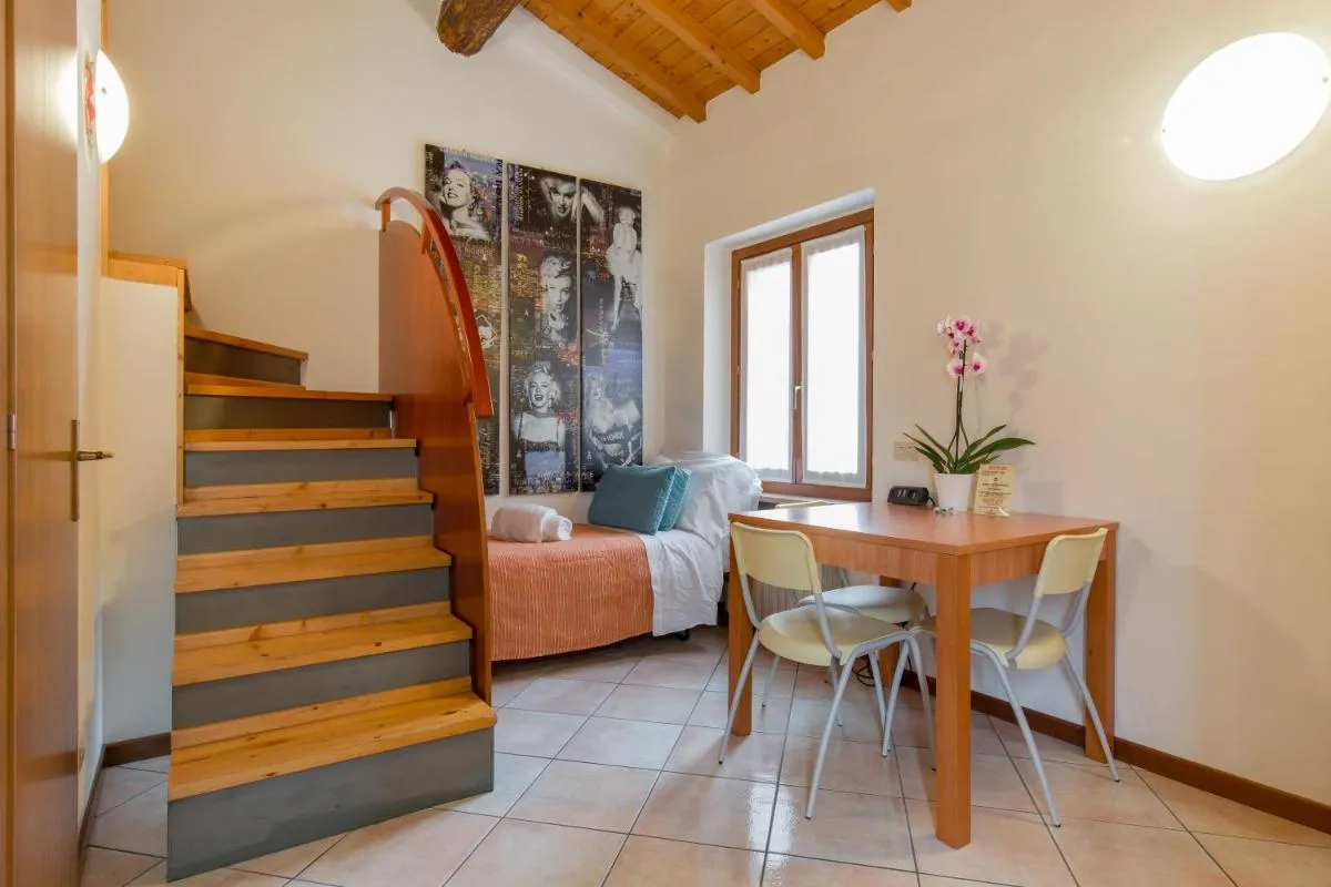 Image 3 of Giardino Giusti House & Court