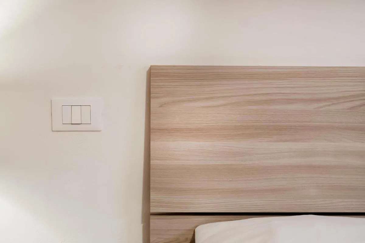 Image 2 of GuestHouse127