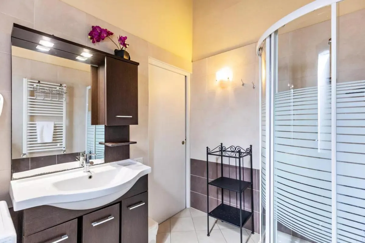 Image 2 of House Verona Zen
