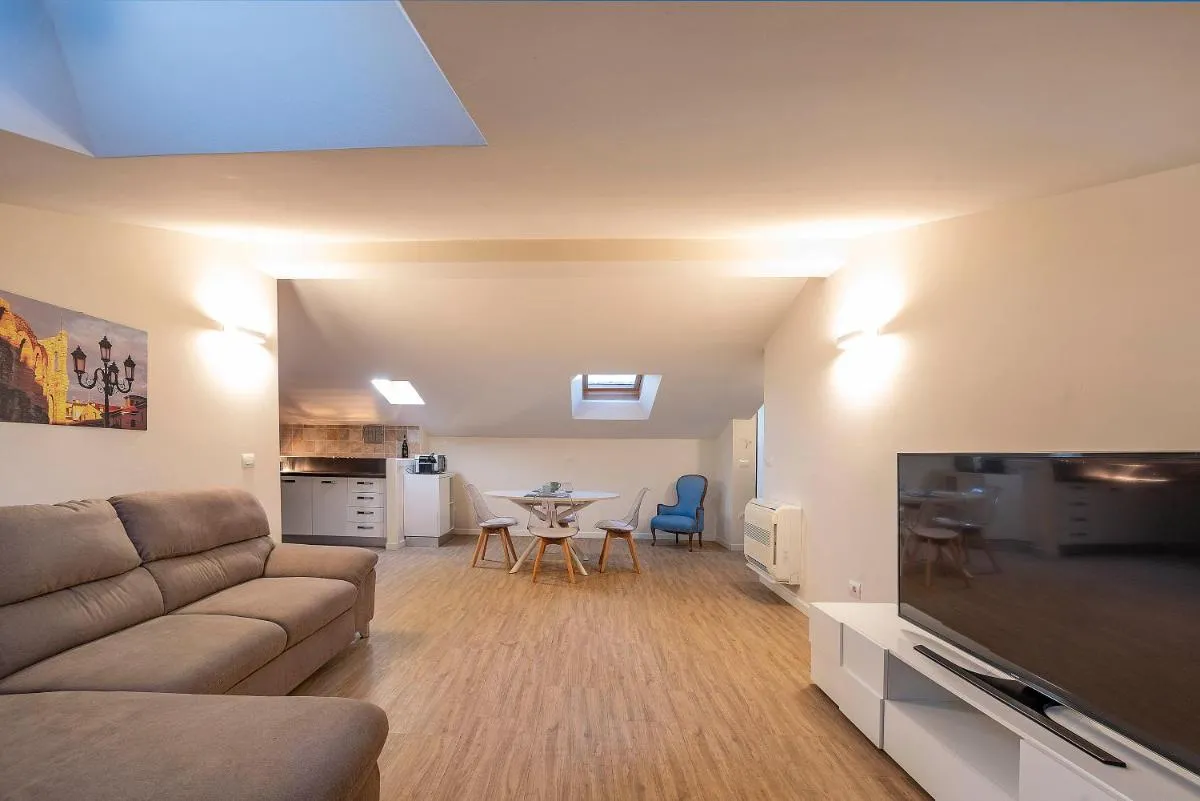 Image 5 of Italianflat – Sweet Mansarda in Corso Porta Nuova