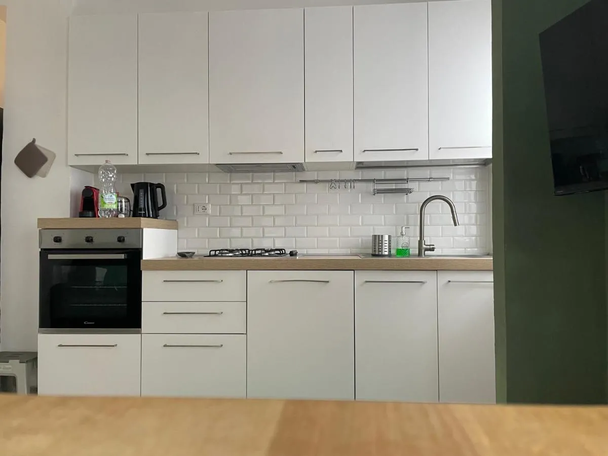 Image 3 of Juliet’s apartment