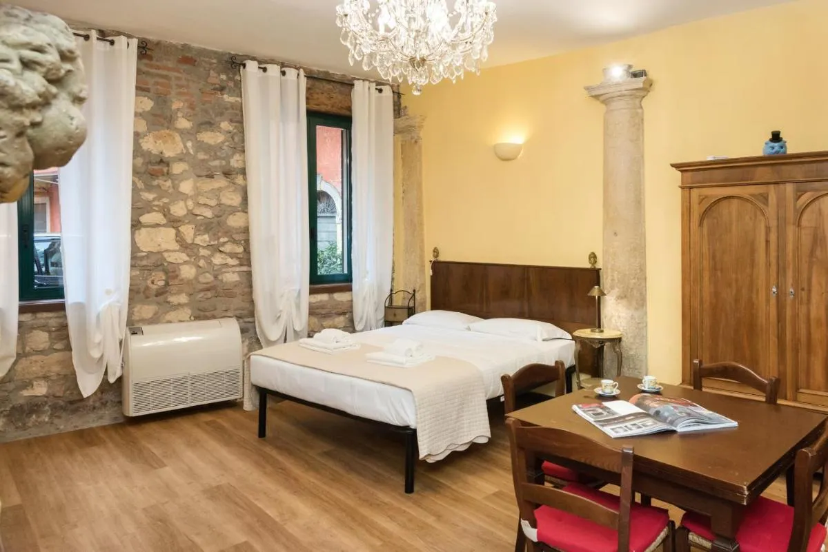 Image 6 of Junior Suite Cangrande – VeronaInFlat