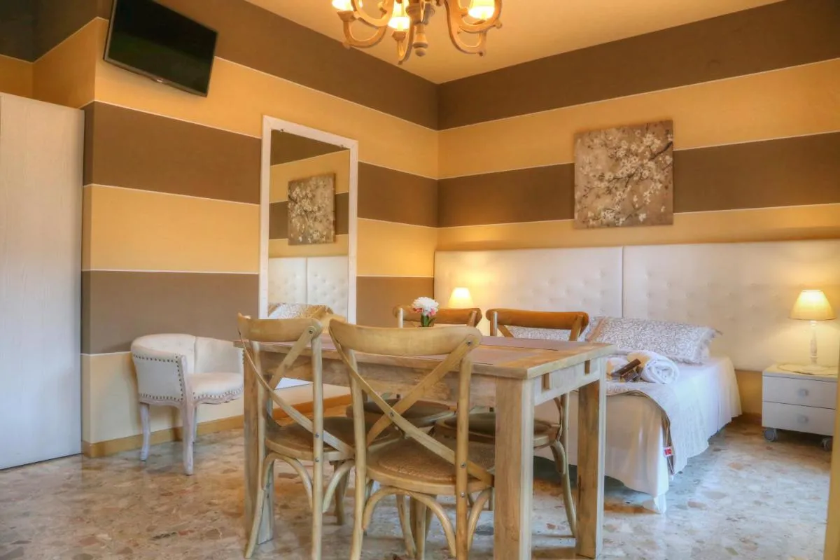 Image 4 of La Casetta di Lina Rooms and Apartments