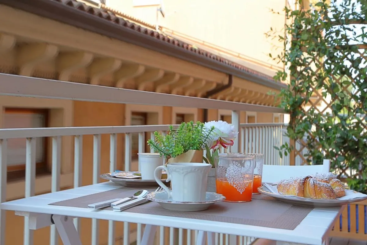 Image 3 of La Casetta di Lina Rooms and Apartments