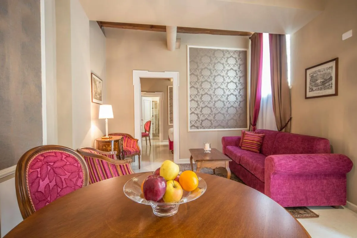 Image 3 of Lady Capulet Apartments