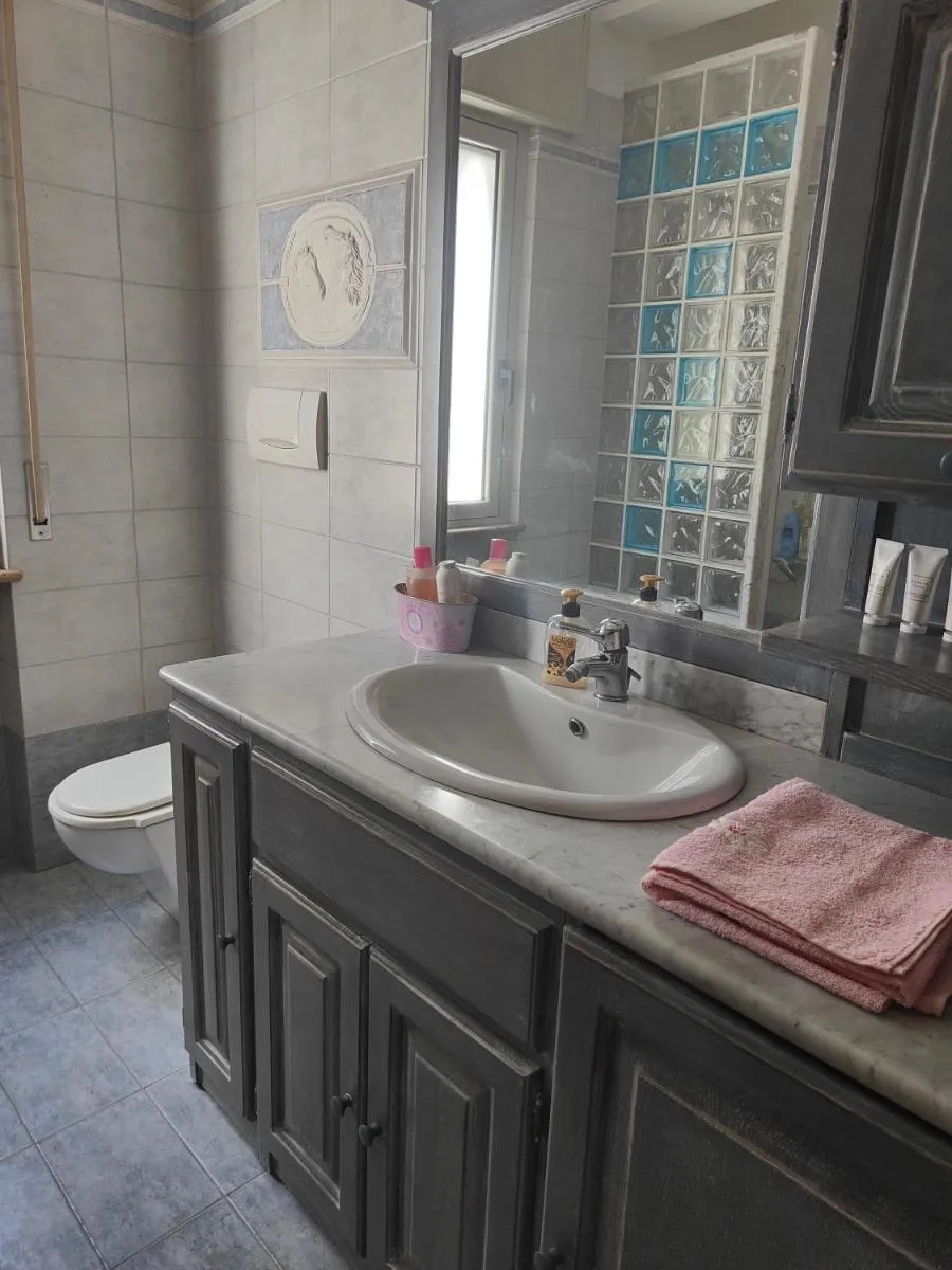 Image 2 of Lara’s House