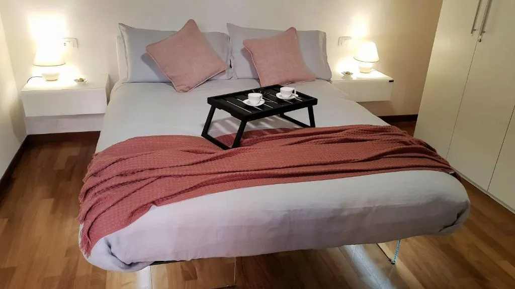 Image of Leoncino 9 city apartment