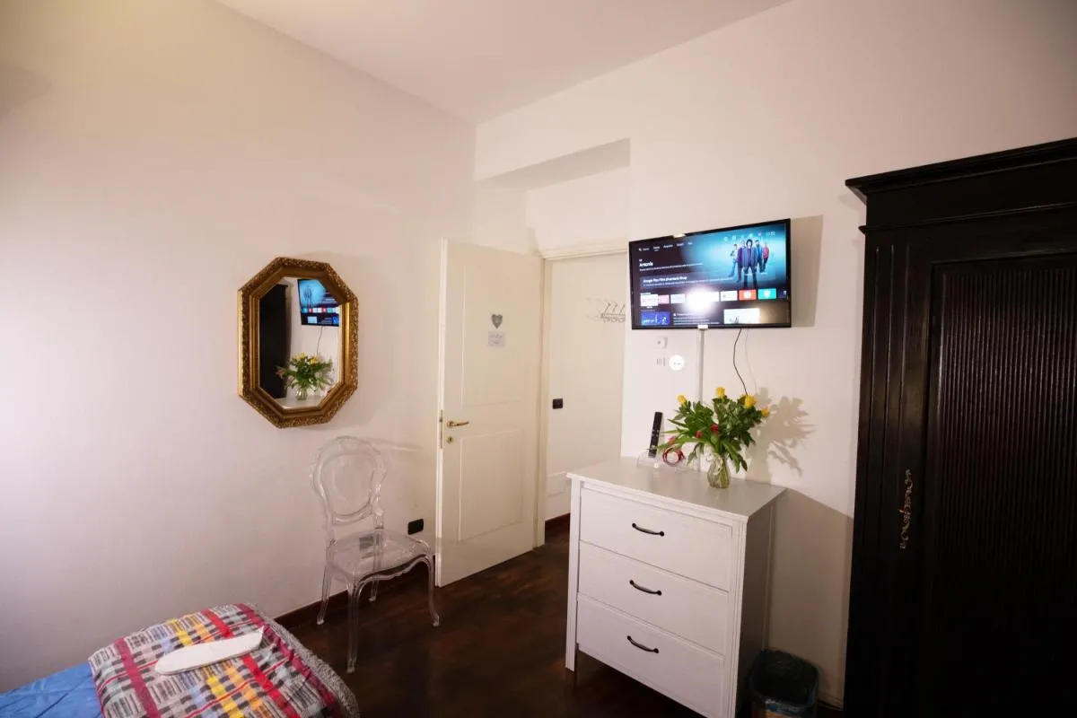 Image 4 of Like Romeo Suites