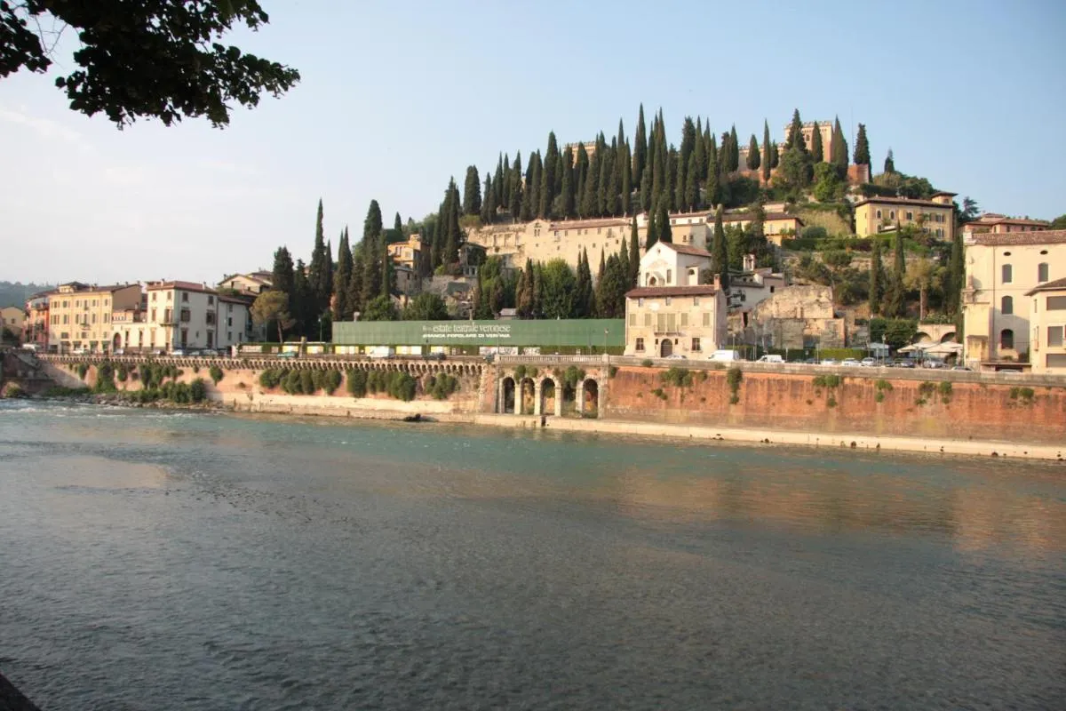 Image 5 of Lo Scalino