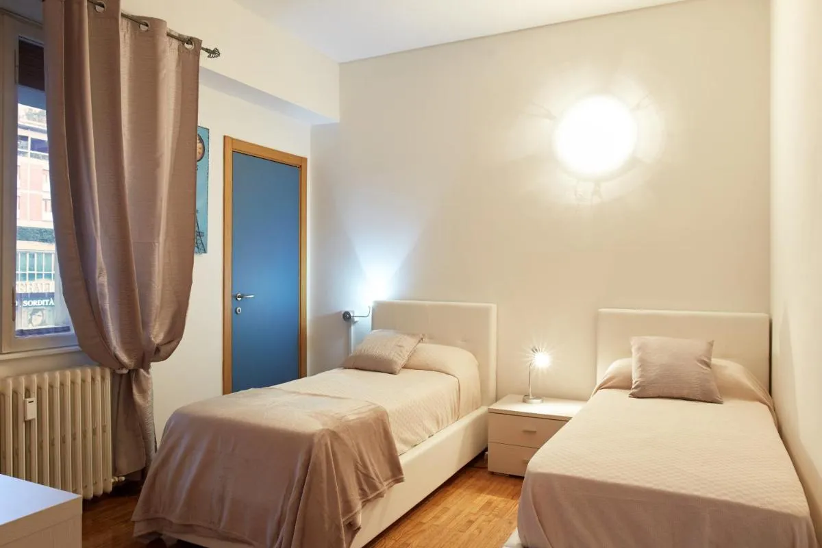 Image 1 of Maison de Amelie