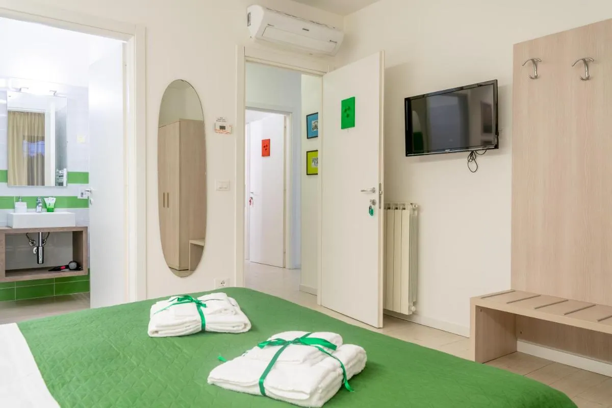 Image 4 of Marconi Rooms 1, 2, 3 Casa Stella