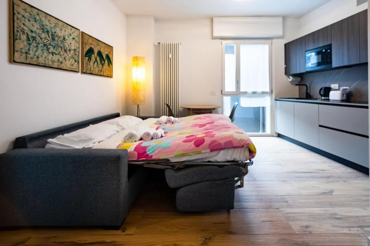 Image 6 of Modern Grey Flat in Verona
