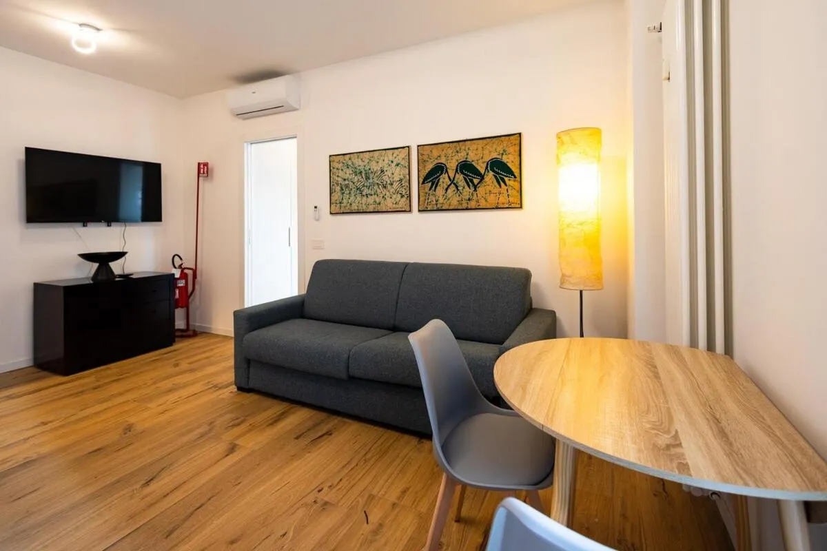 Image 4 of Modern Grey Flat in Verona