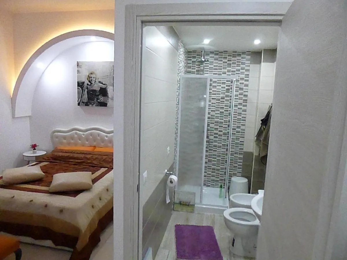 Image 2 of Monaco Rooms