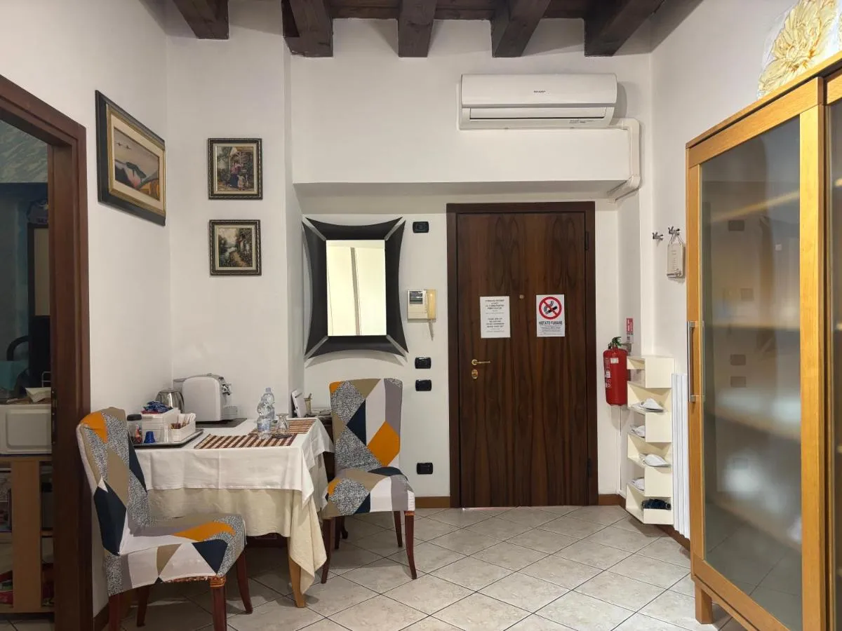Image 2 of Monolocale in Piazza Isolo