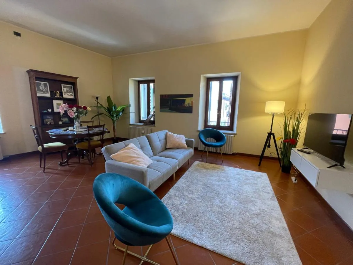Image 4 of Montecchi House