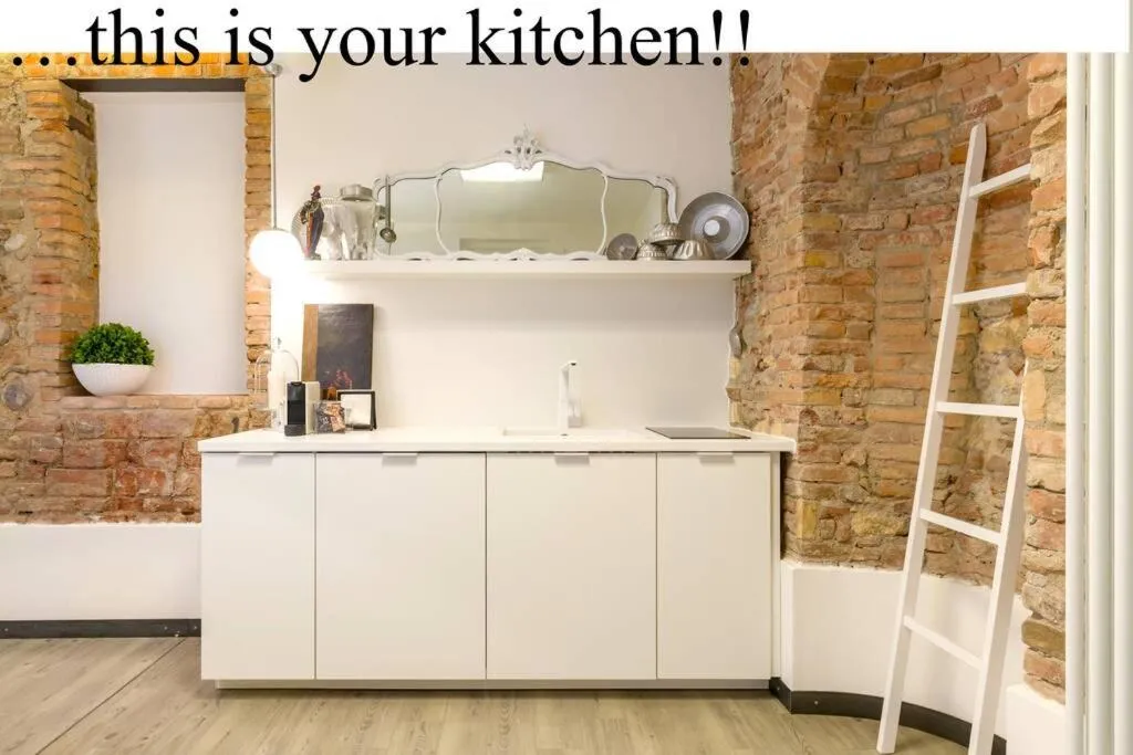 Image 3 of PUNTO LUCE HOME in center of Verona