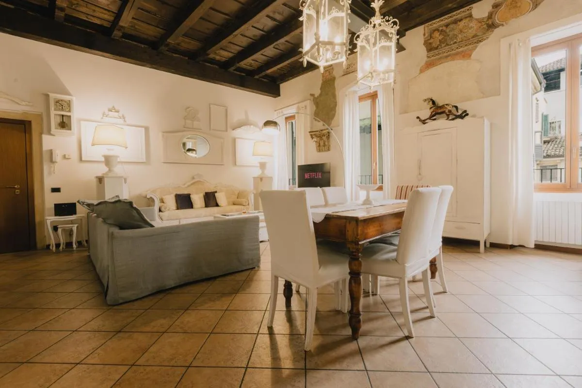 Image 3 of Piazza Erbe Luxury Apartment