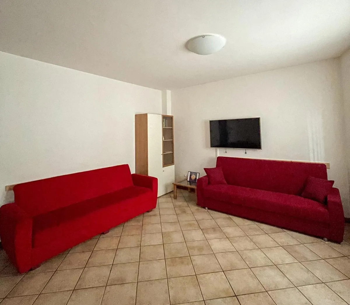 Image 1 of Richi Rent 01