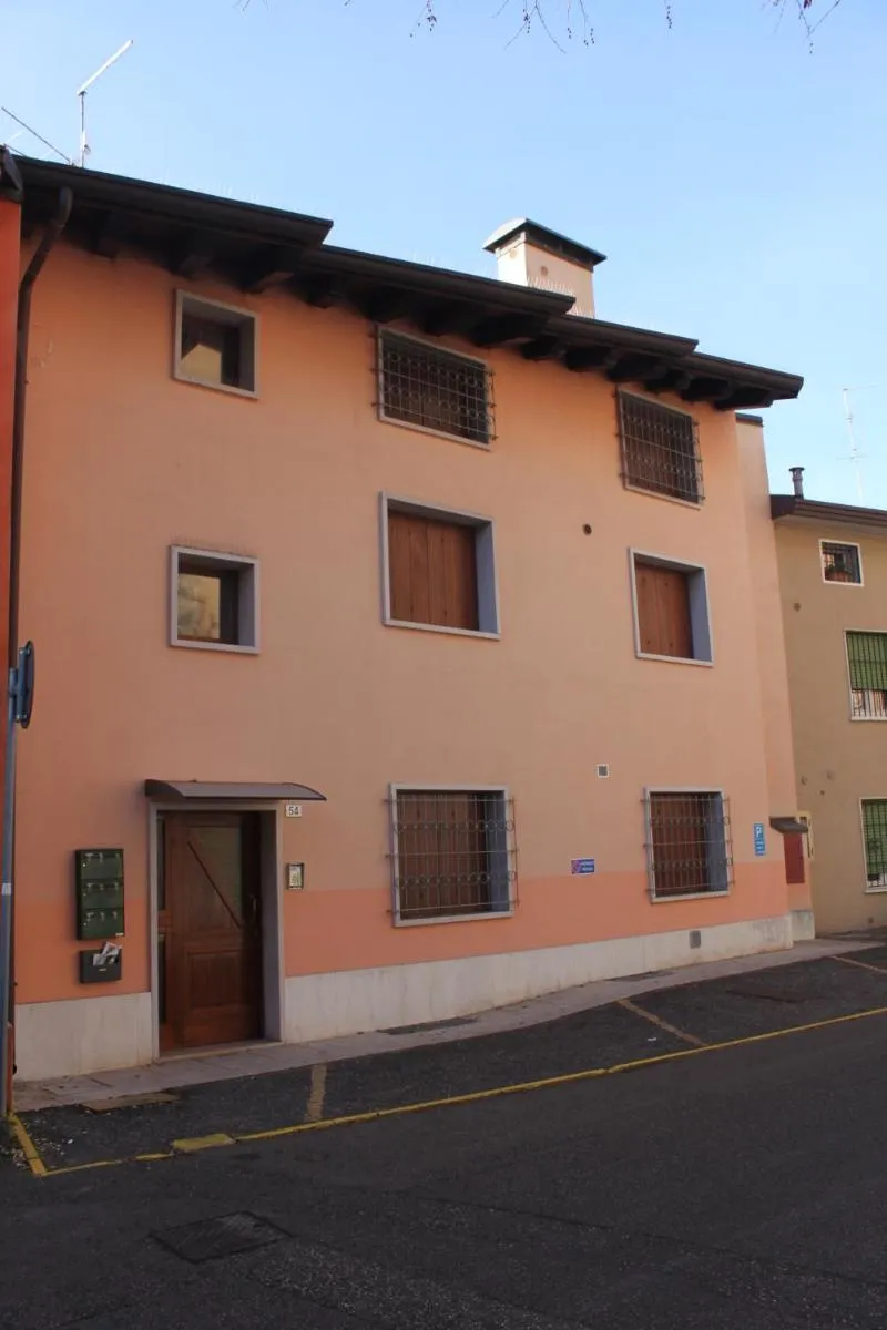Image 4 of Richi Rent 03