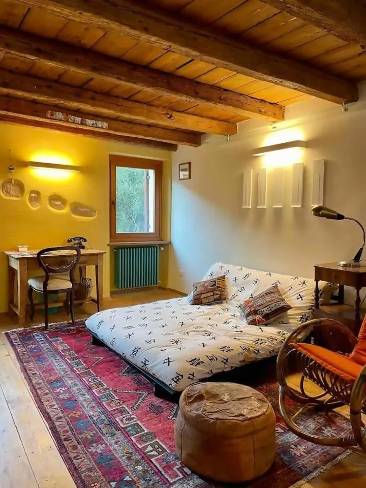 Image 3 of Romeos Cottage Public free parking bike rental