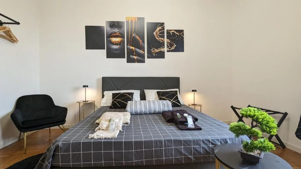 Image of Room with free parking 15 minutes walk from Arena