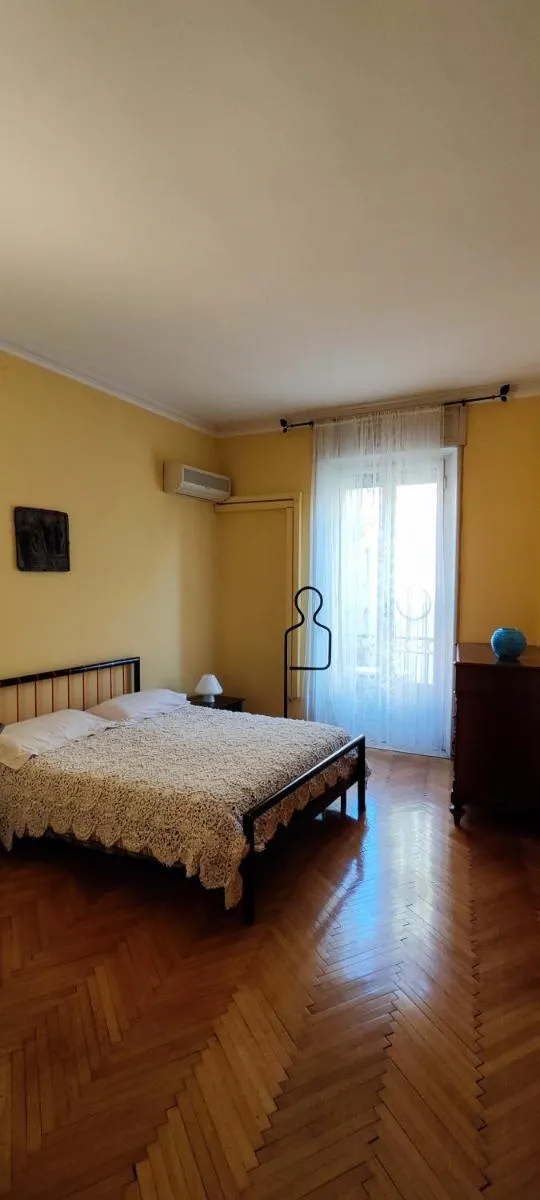 Image 4 of SCALETTE ROOM