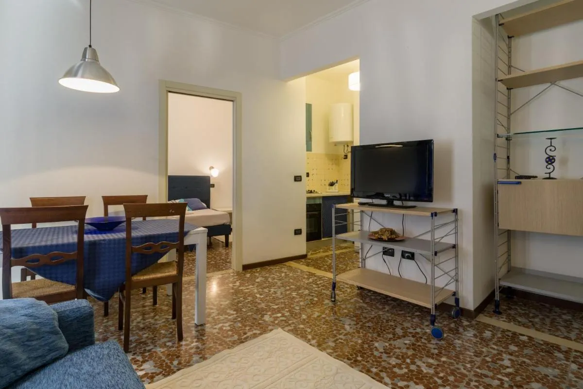 Image 4 of SUITE CRISTINA