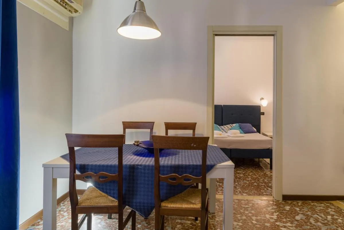 Image 3 of SUITE CRISTINA