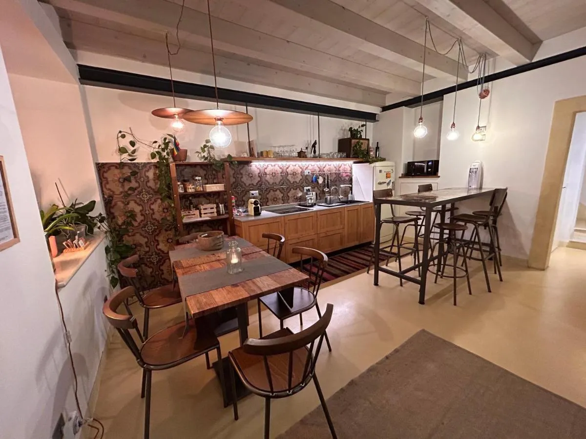 Image 2 of Santa Marta Rooms&Studios