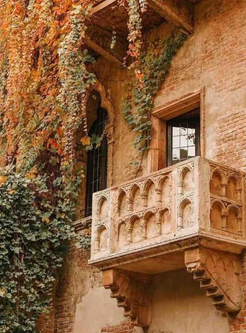 Image 4 of Small & Elegance – Your Romantic Travel in Verona