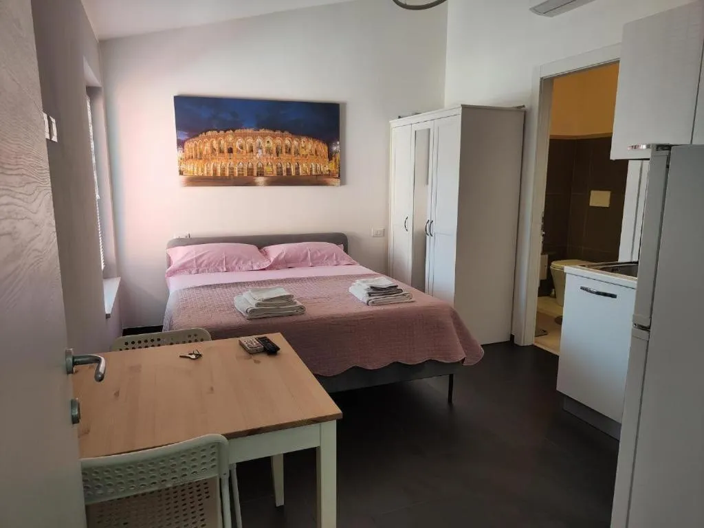 Image 5 of Studio Flat Verona 1