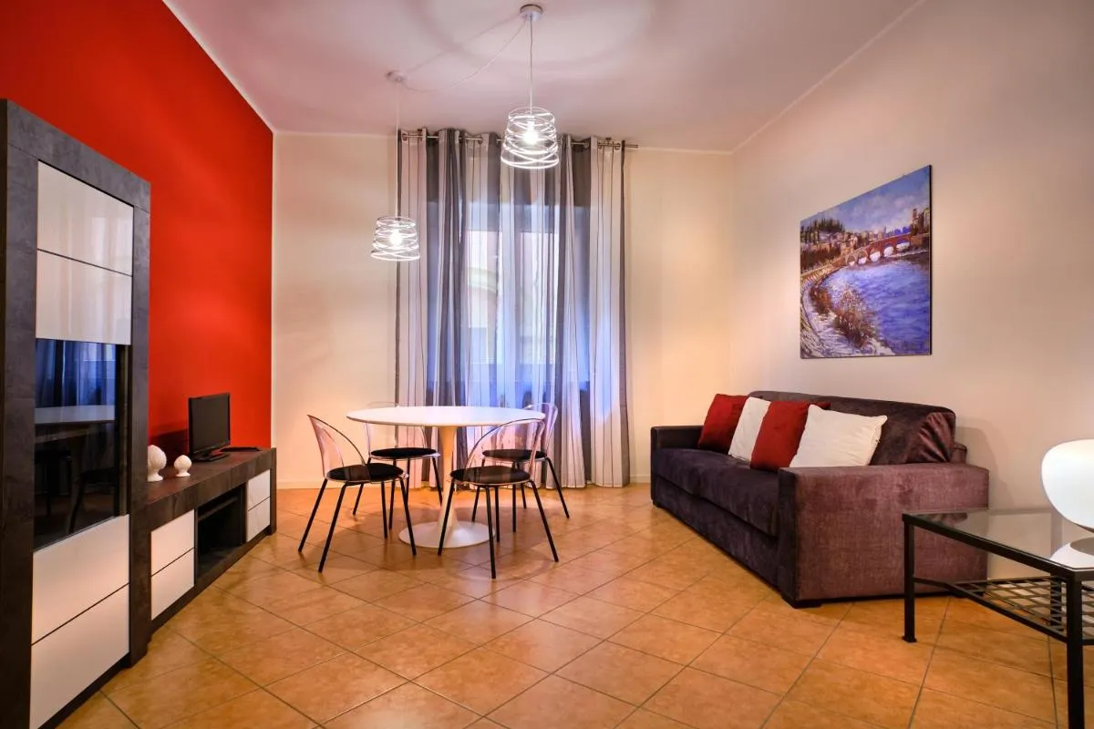 Image 4 of Suite Mery