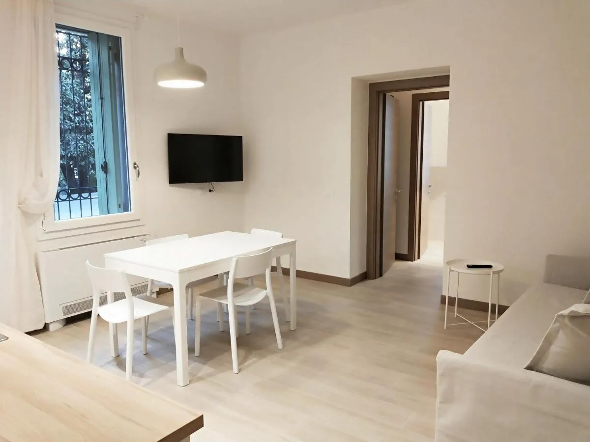 Image 4 of Via Poma Apartments&Rooms