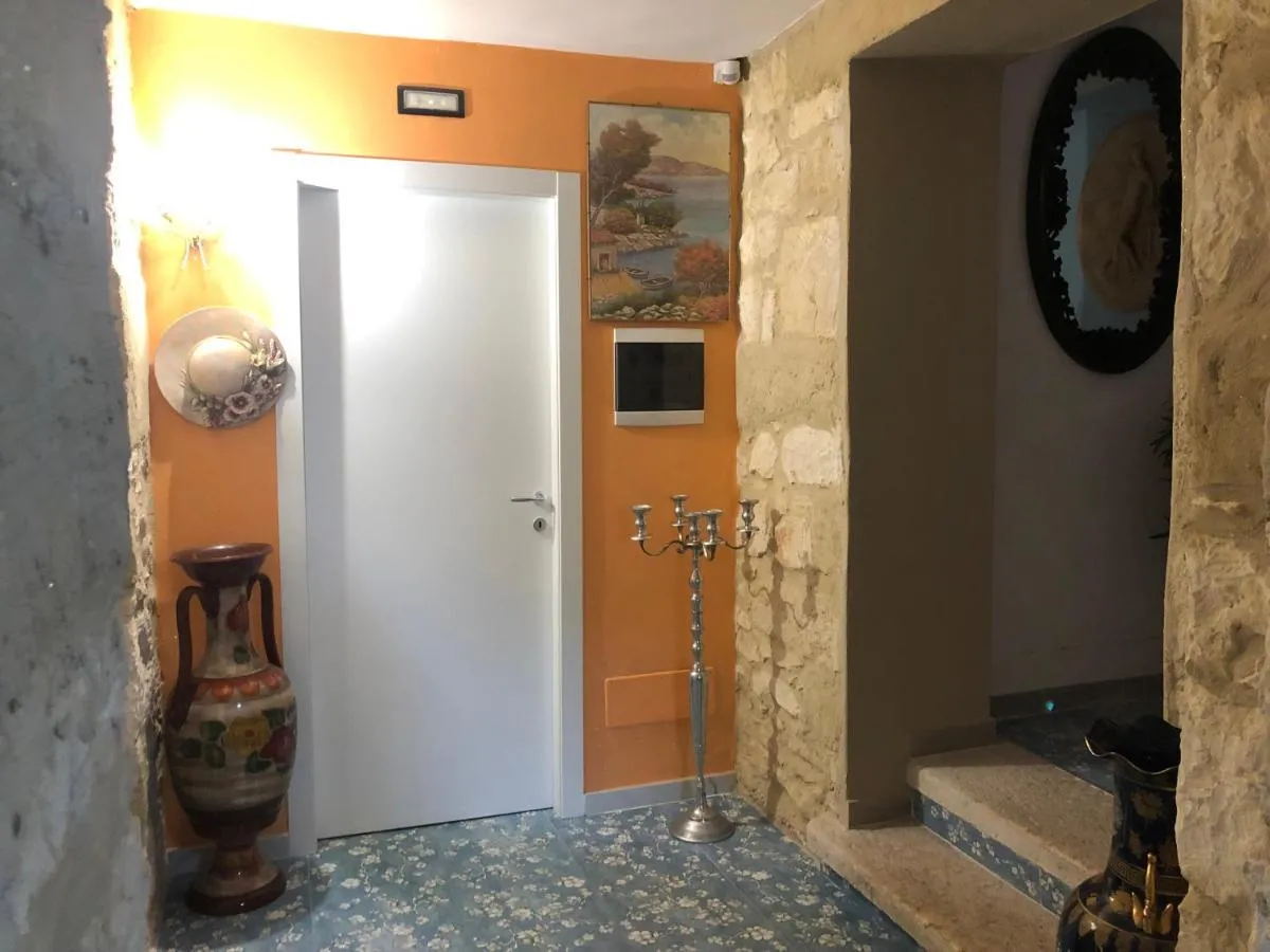 Image 2 of Villa Angelina