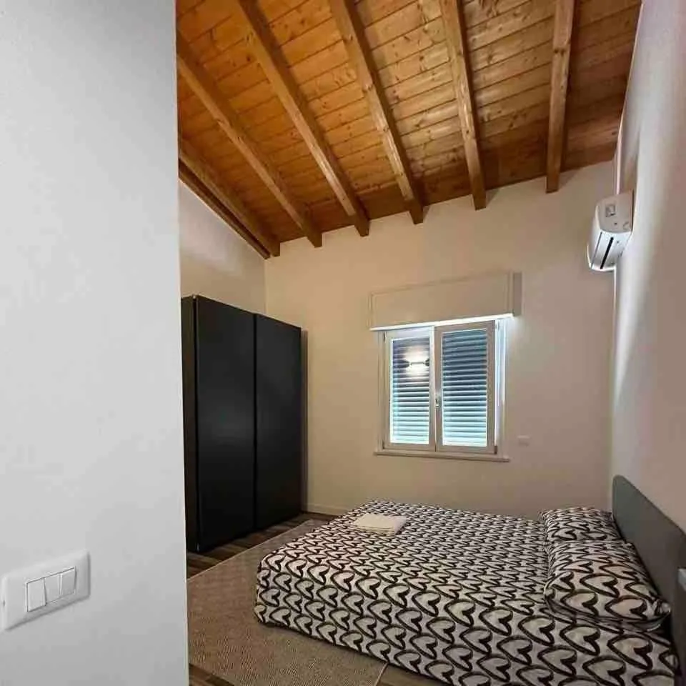 Image 1 of Al Perlar Su