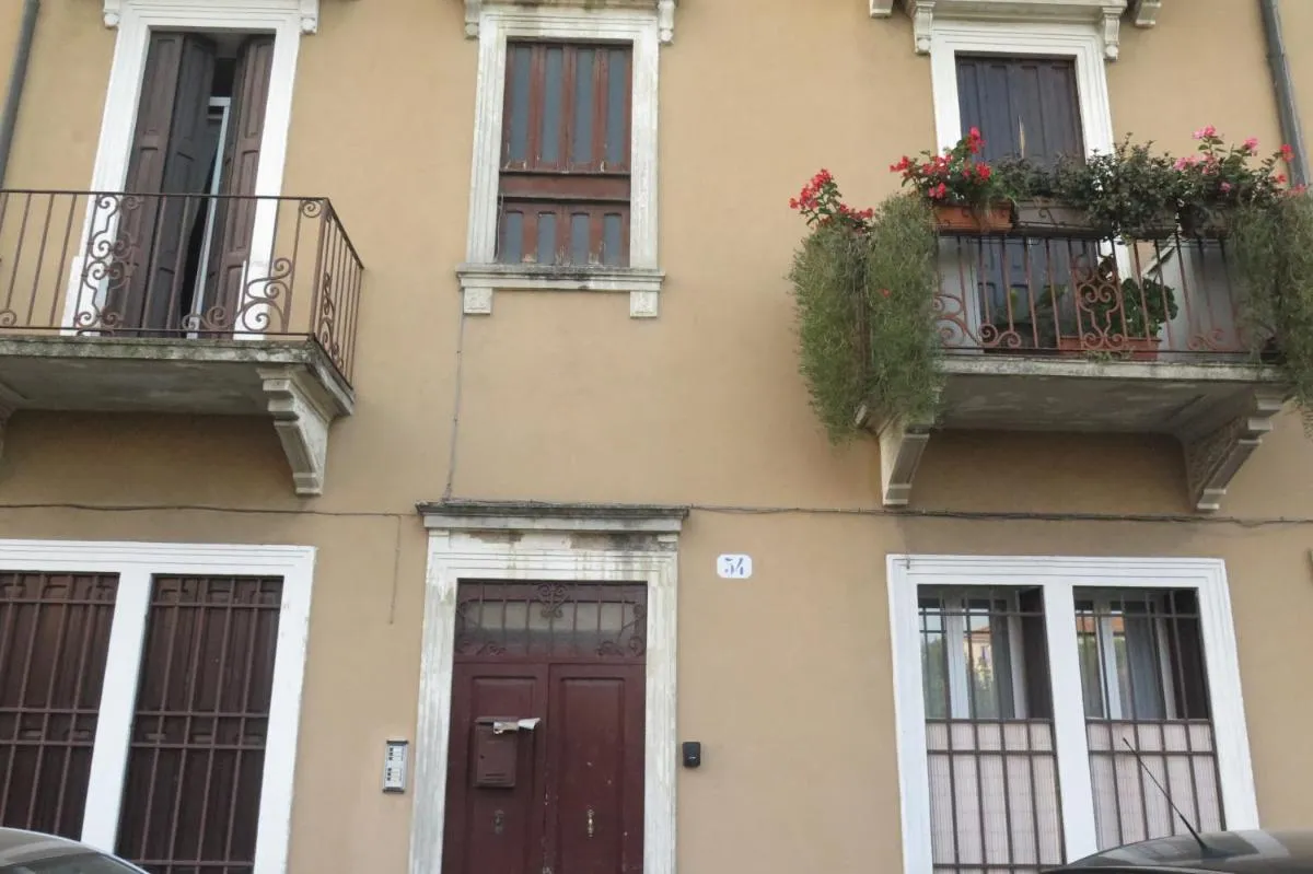 Image 4 of Apartment with lovely garden