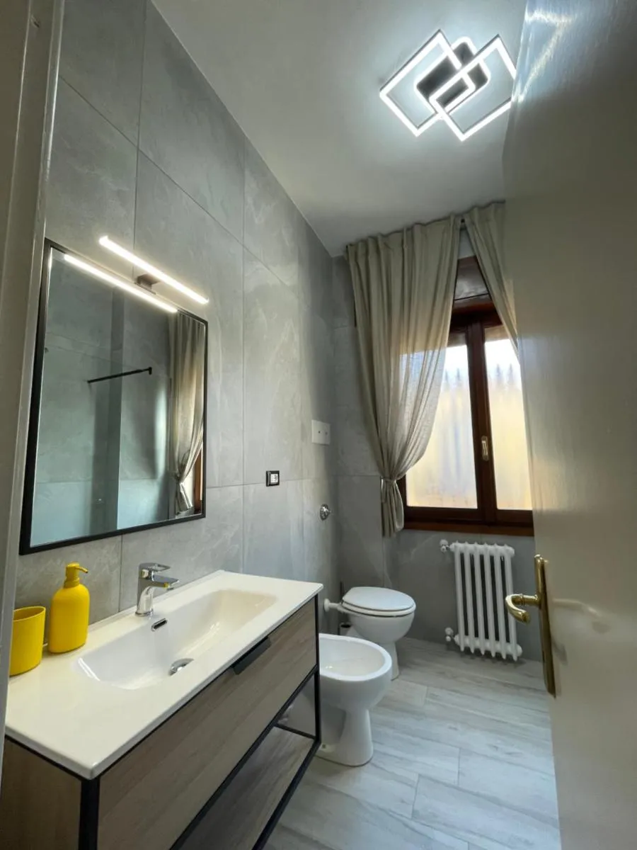 Image 2 of AuroraEast