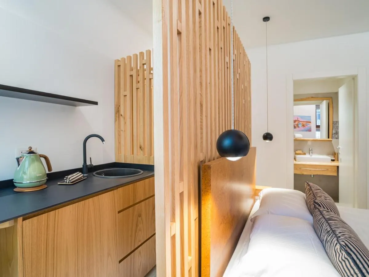 Image 2 of Design Rooms Verona