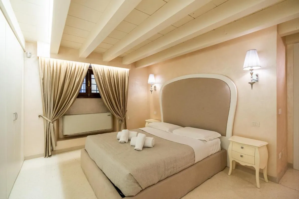 Image 1 of Domus Verona – Palazzo Lugo