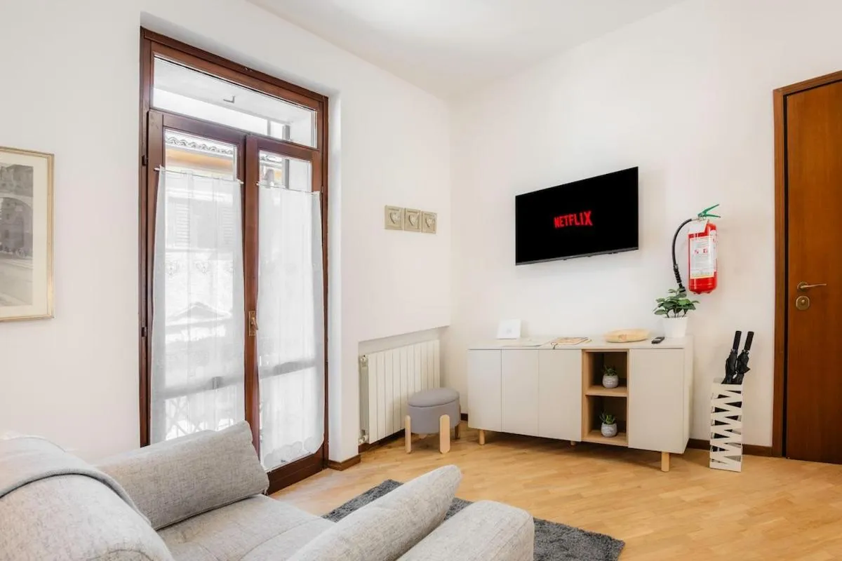 Image 4 of EAP suites 2, Verona