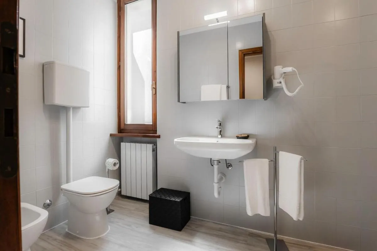 Image 6 of EAP suites 2, Verona