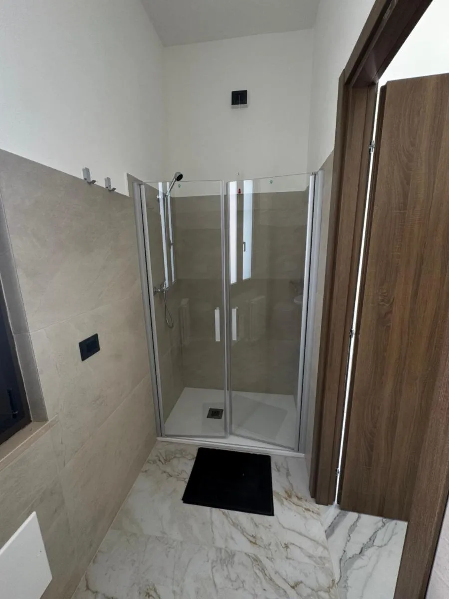 Image 2 of FIORE di PIETRA 3