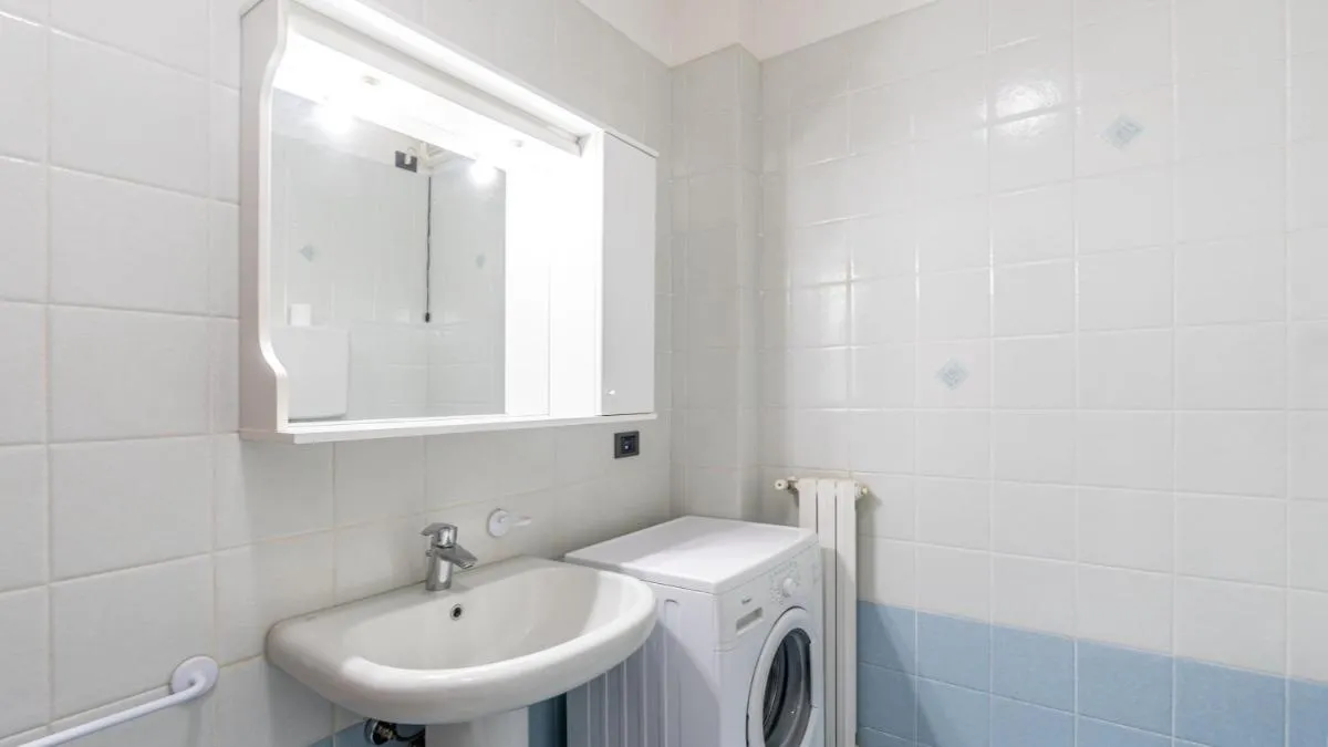 Image 2 of Fiera Verona Bright Apartment with Balcony!