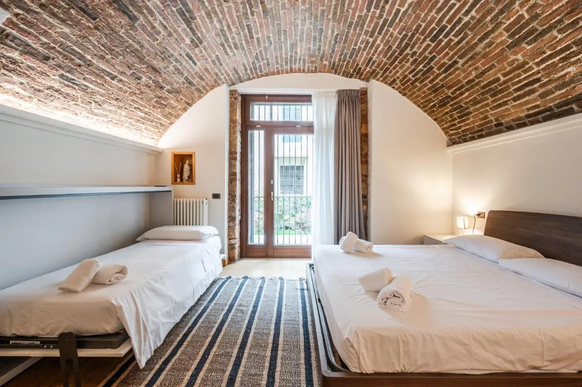 Image 1 of Giardino di Romeo, 100m dal Teatro Romano